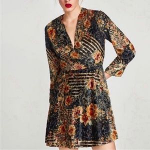 Zara women's velvet floral long sleeve dress size medium